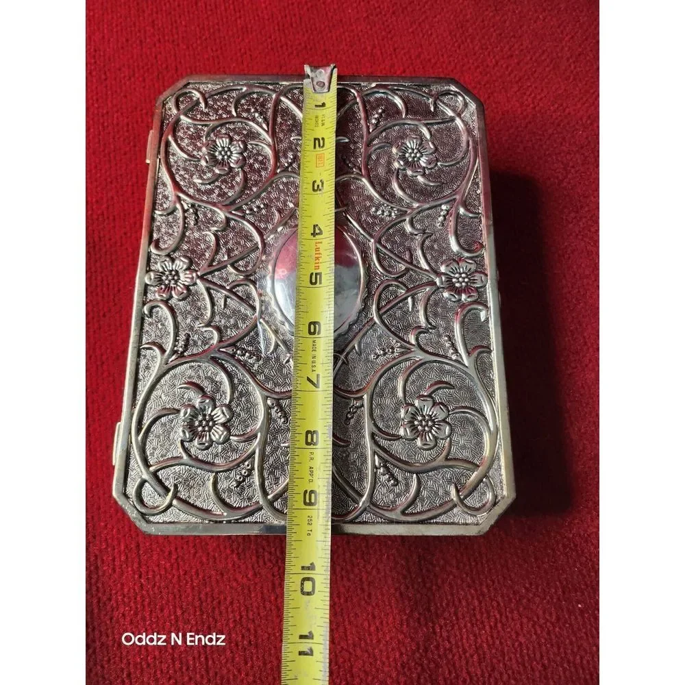 Silver-Plated Octagonal Jewelry Box With Velvety Interior & Floral Design‎